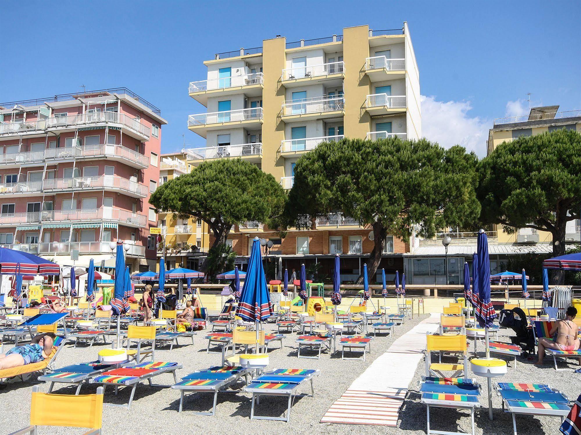 Albergo Anita San Bartolomeo Al Mare Exterior photo